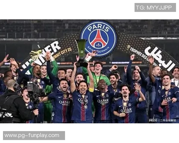 中超热战巴黎圣日耳曼逆转皇马神奇扑救点燃全场激情与转会风云