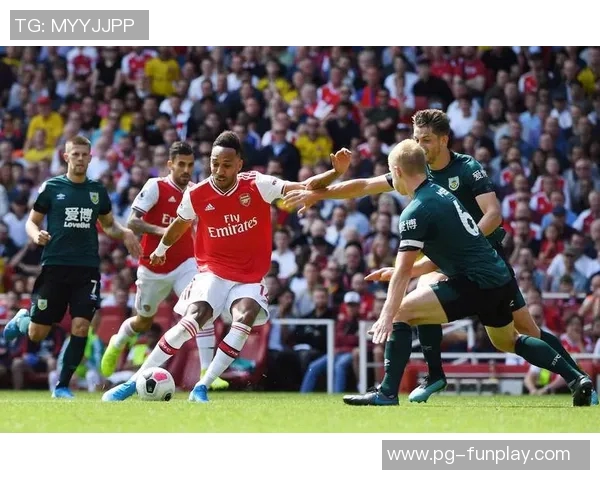 西甲激战：利物浦小胜阿森纳全场沸腾十大精彩进球回顾