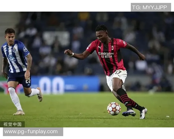 足总杯激战AC米兰大胜波尔图红牌争议引发全场热议与转会传闻